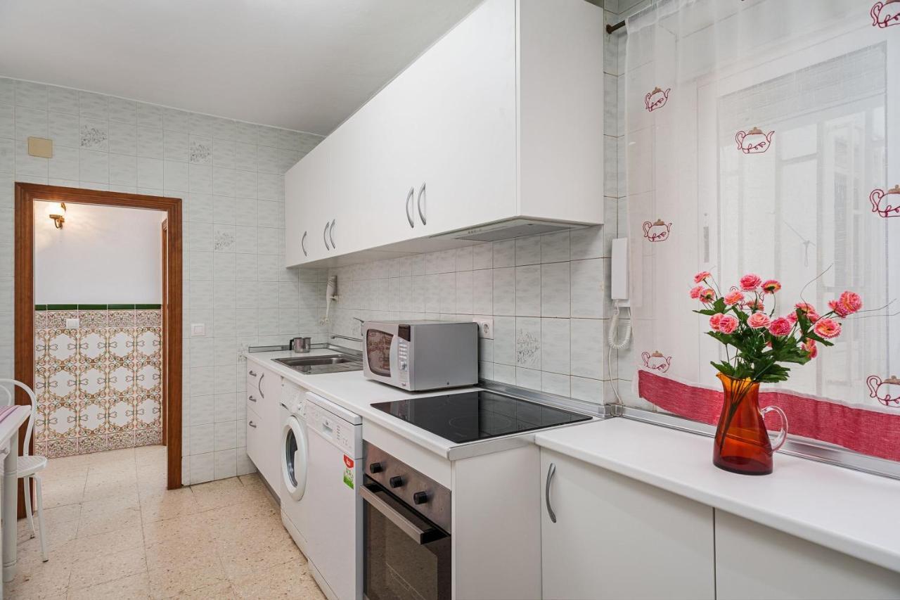 Apartamento Junto A La Playa En El Centro Conil De La Frontera Luaran gambar