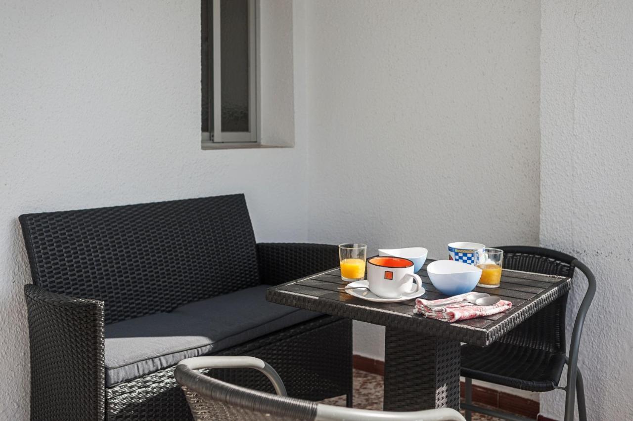 Apartamento Junto A La Playa En El Centro Conil De La Frontera Luaran gambar