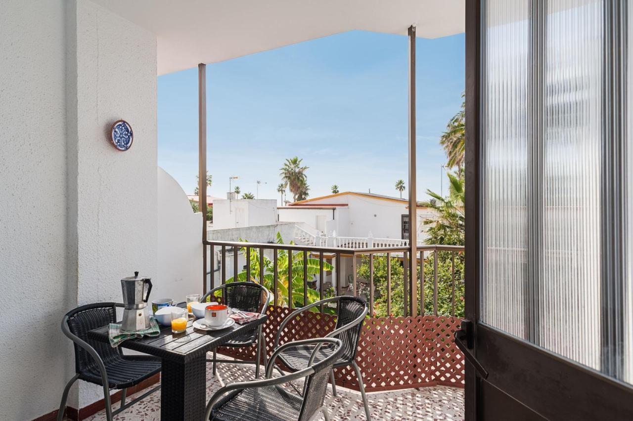 Apartamento Junto A La Playa En El Centro Conil De La Frontera Luaran gambar