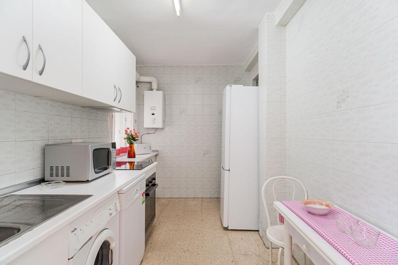 Apartamento Junto A La Playa En El Centro Conil De La Frontera Luaran gambar